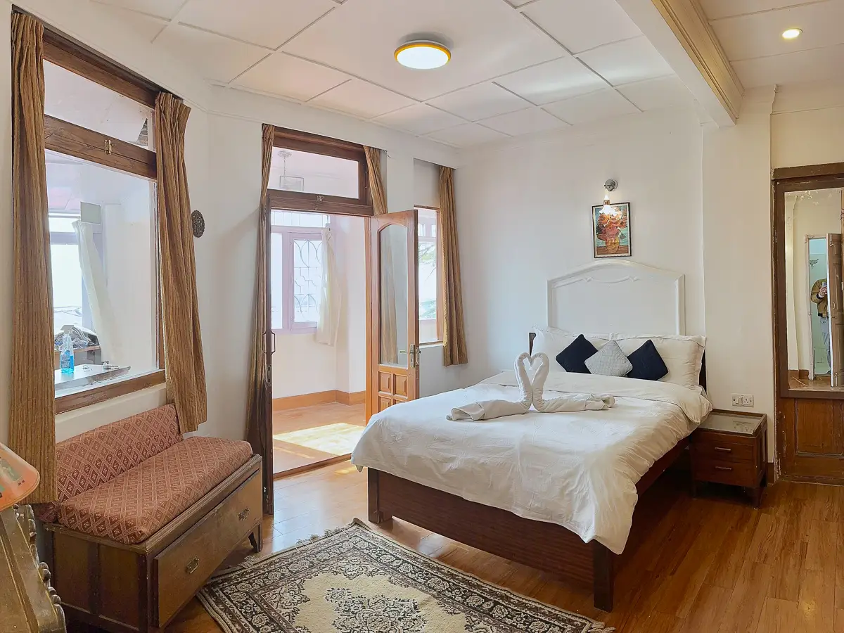 bedroom-1-2bhk-cottage-in-shimla