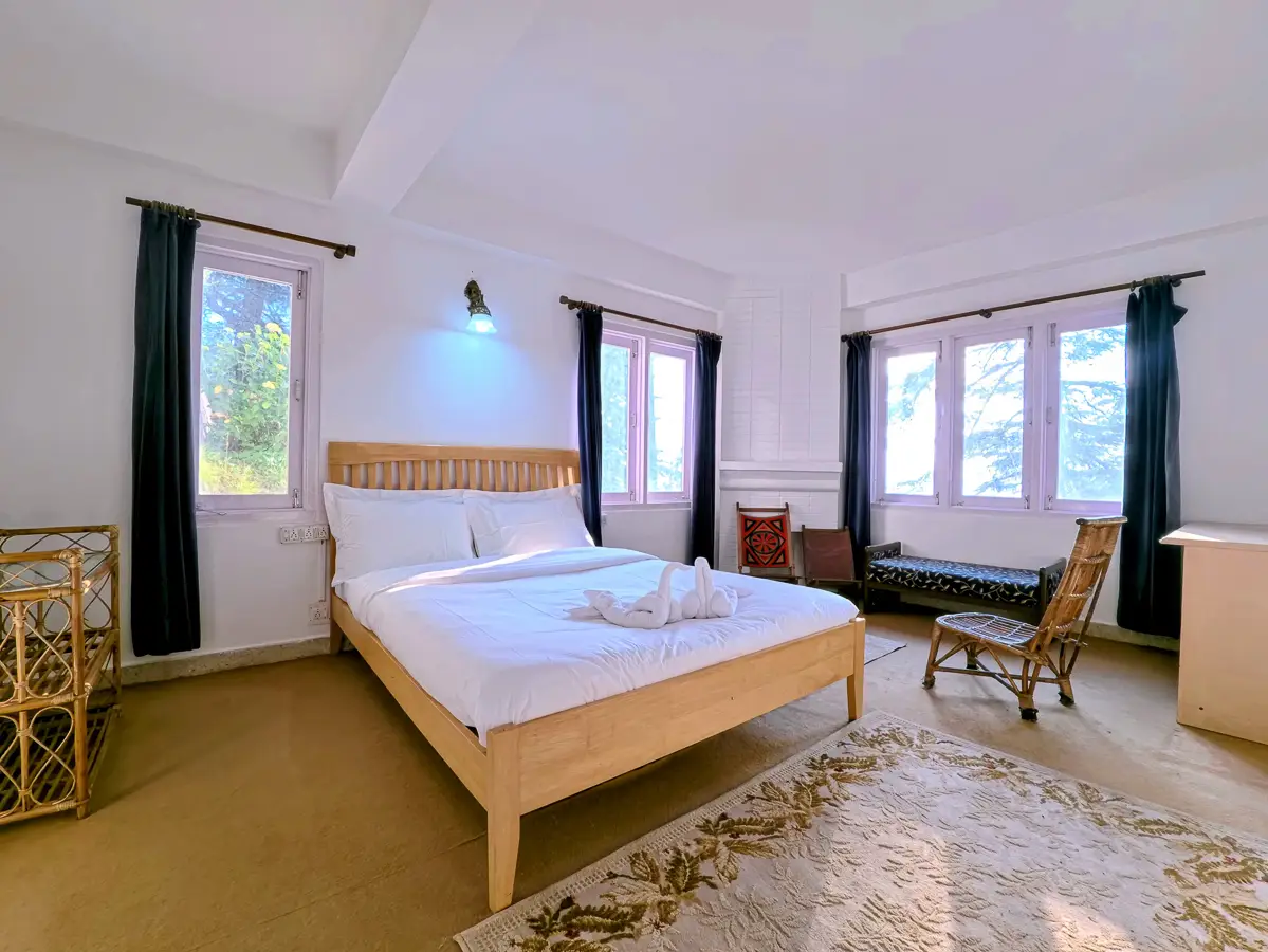 bedroom-1-at-serviced-apartment-near-mall-road-shimla